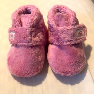 Uggs Bixbee Bootie- Size 2/3 Pink